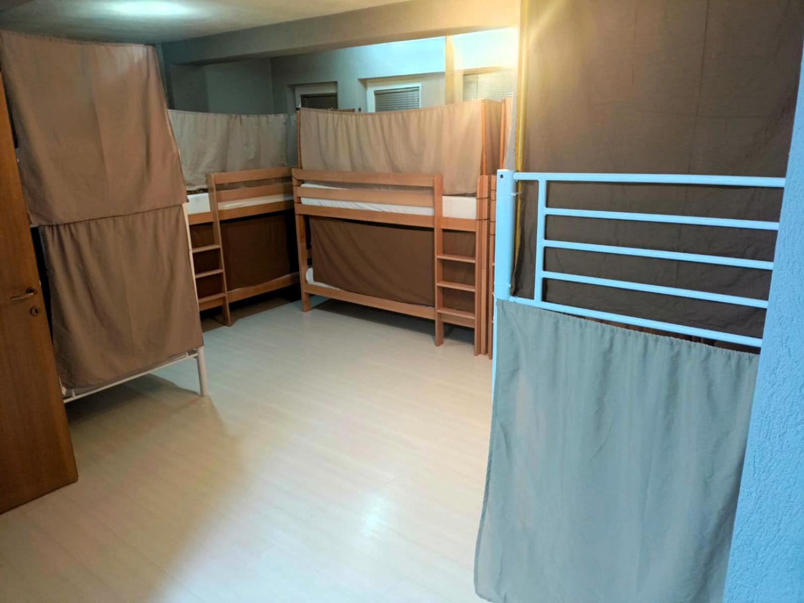 Historia Hostel Скопье Экстерьер фото