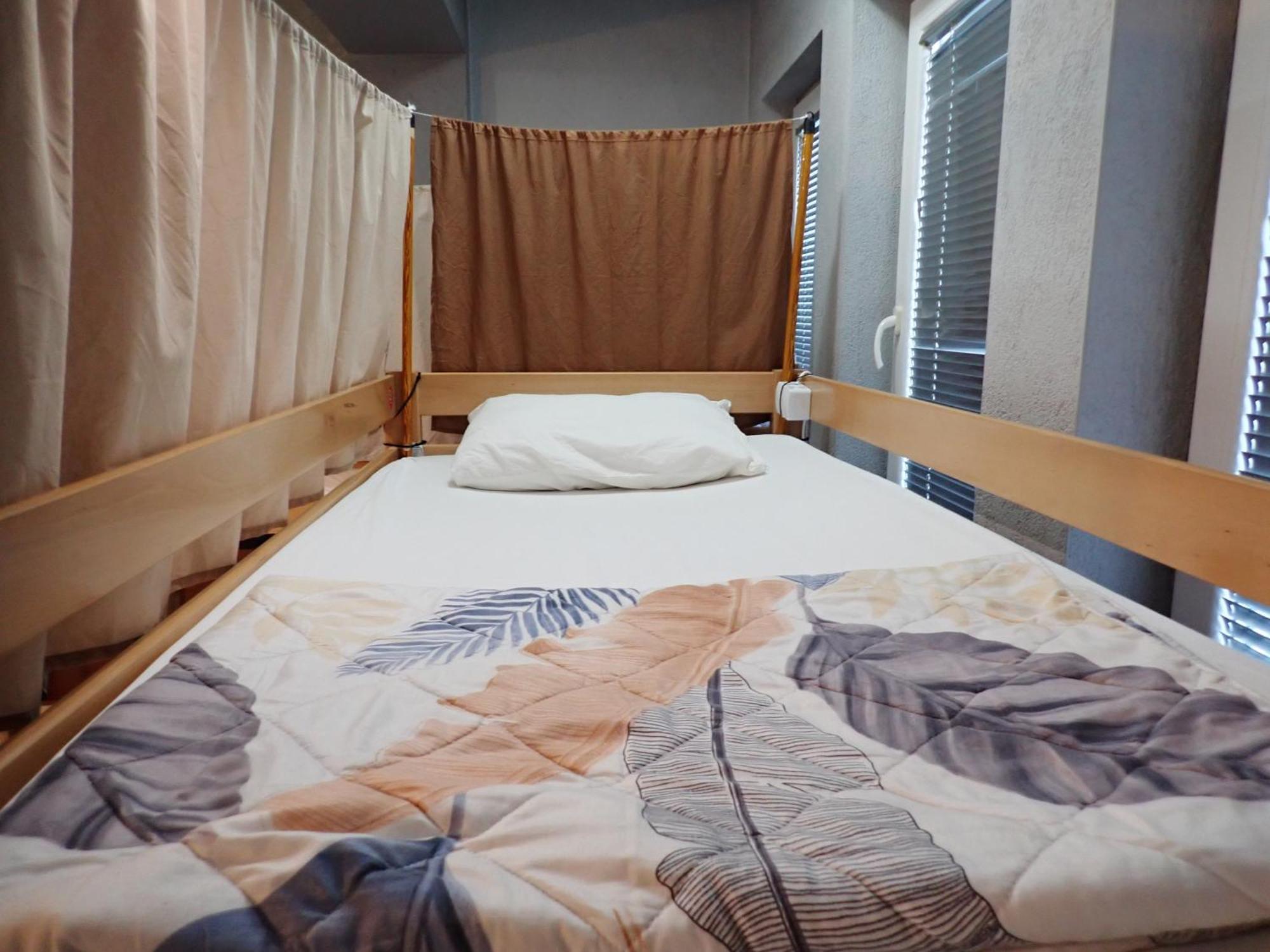 Historia Hostel Скопье Экстерьер фото